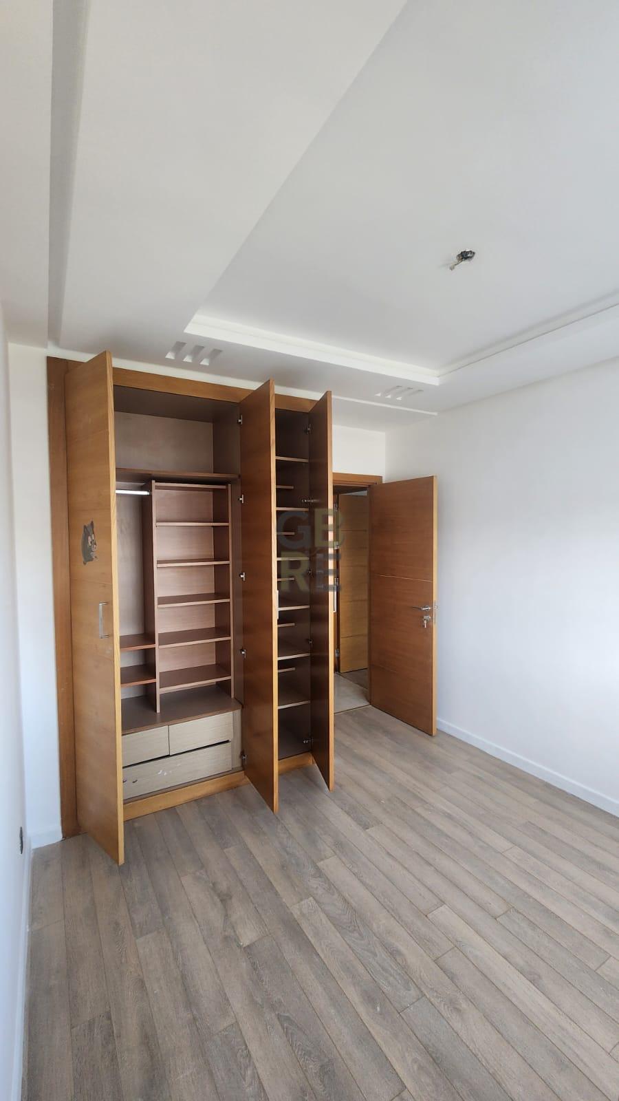 Bel appartement bien ensoleillé à vendre — 3