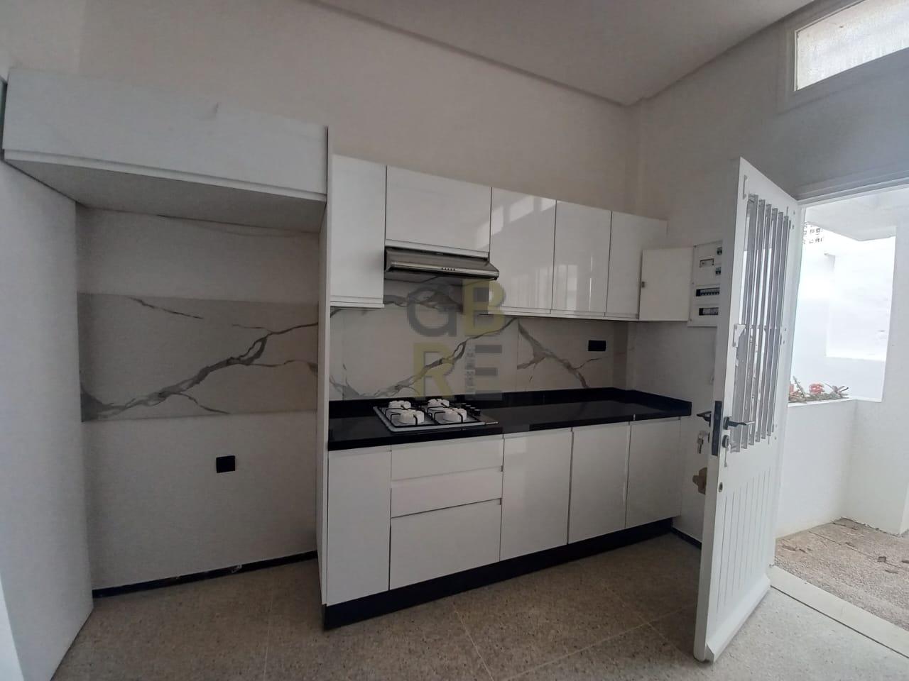 Villa avec jardin en location à el Youssoufia sans vis à vis — 4