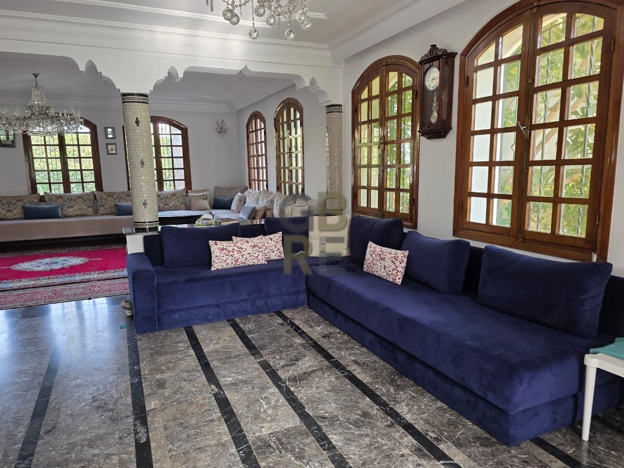 Villa 625 m² à Les Orangers — 2