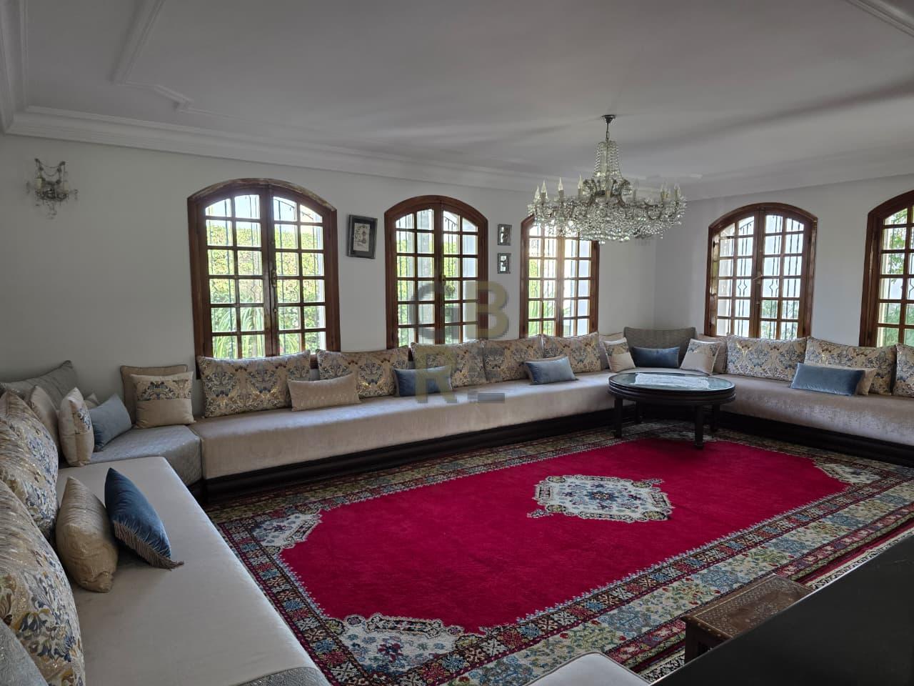Villa 625 m² à Les Orangers — 3
