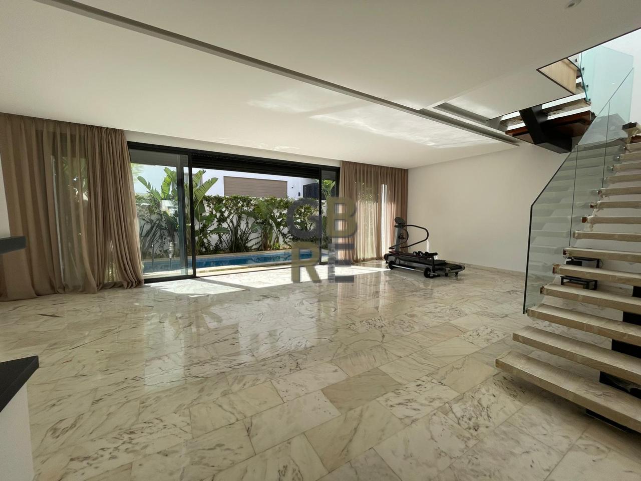 Villa neuve avec piscine en vente à Harhoura Val D'or